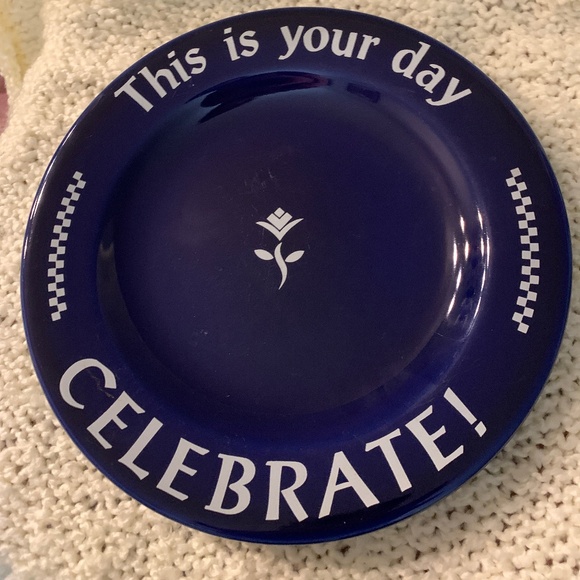 Pampered Chef Cobalt Blue birthday plate. - Picture 1 of 3